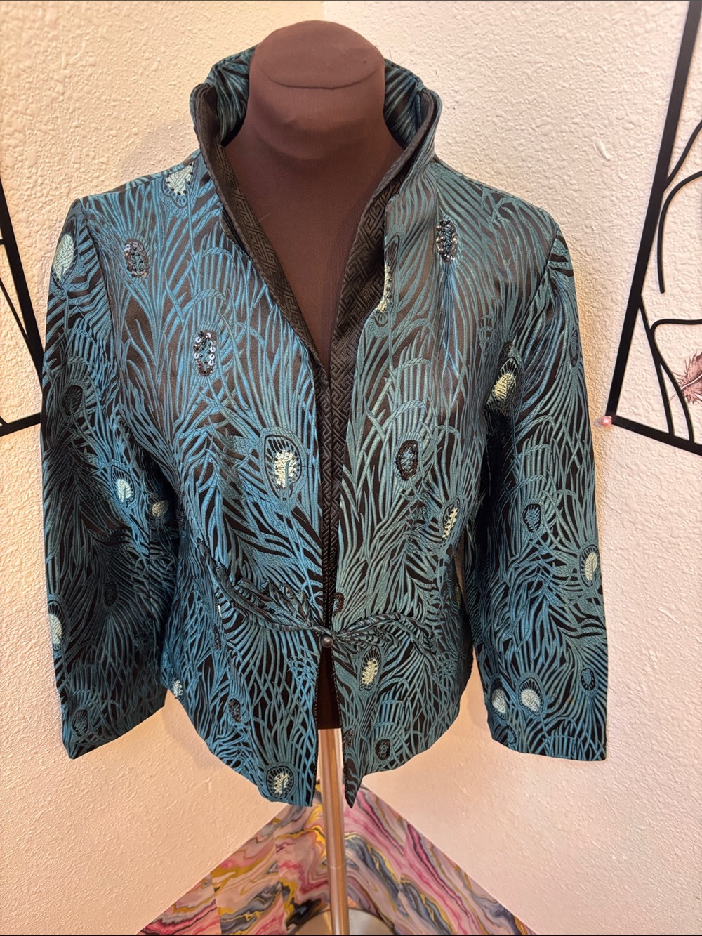 Vintage Dragon Silk teal & black brocade long sleeve jacket. Size L.